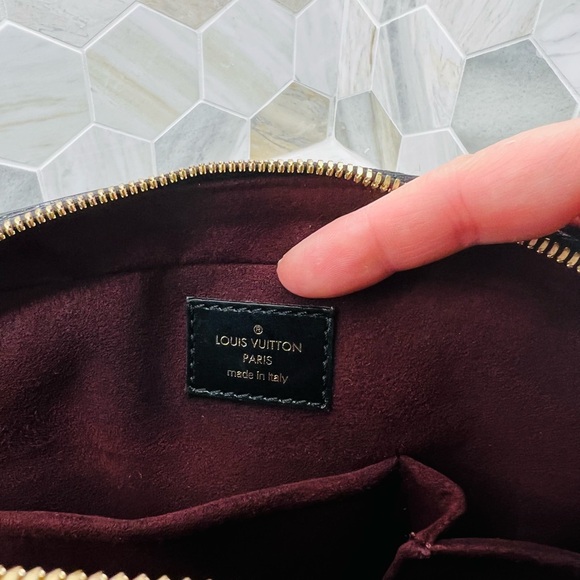 LOUIS VUITTON MIZI VIENNA NOIR ALLIGATOR - Picture 8 of 13